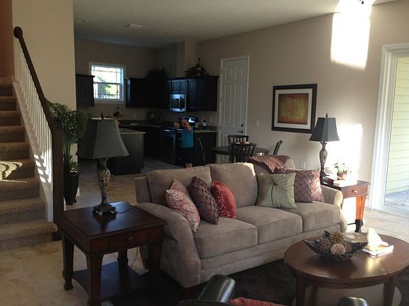3rd image of 14906 Pineapple Ln