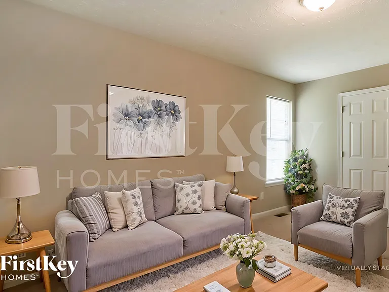 88 Ravenwood Ln — Photo 4