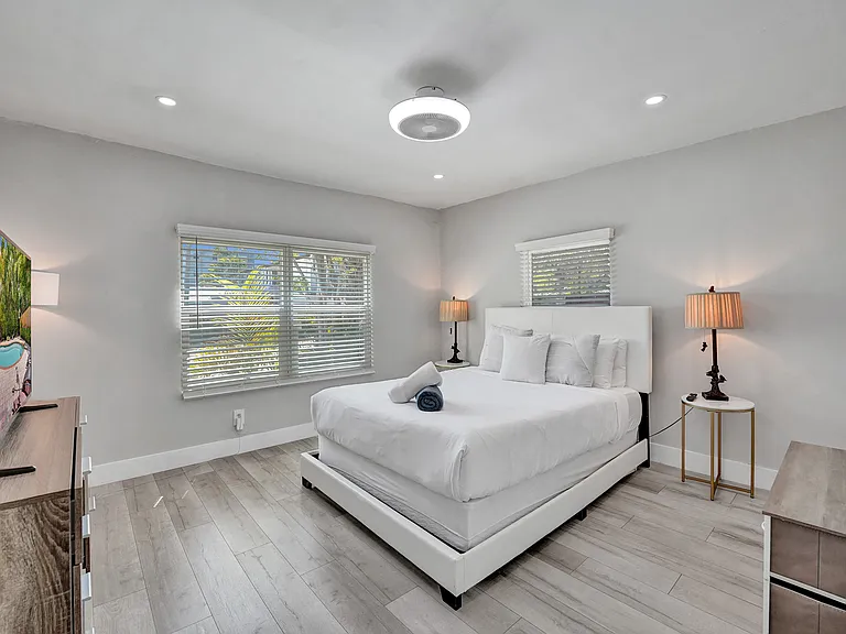 615 NE 13th Ave — Photo 36