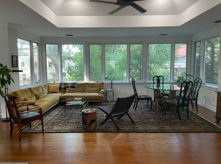 6 W Duffy St, Savannah, GA 31401
