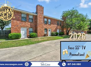 210 Rolston Rd APT 3, Irving, TX 75060