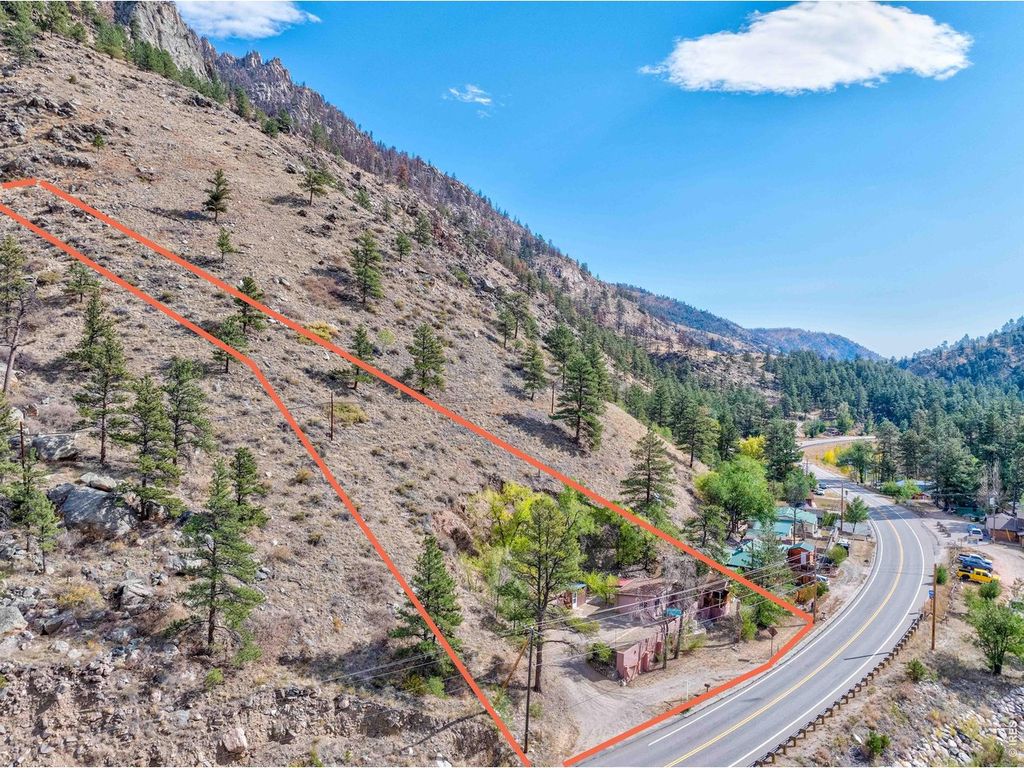1525 W US Highway 34