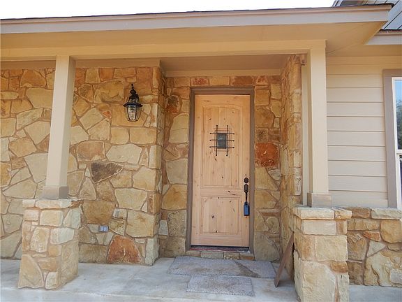 3rd image of 386 Nene Ln