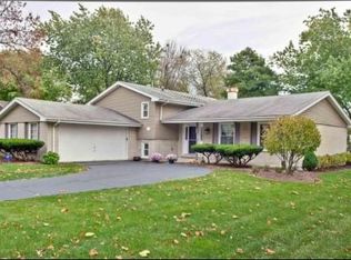 13 77th St, Downers Grove, IL 60516