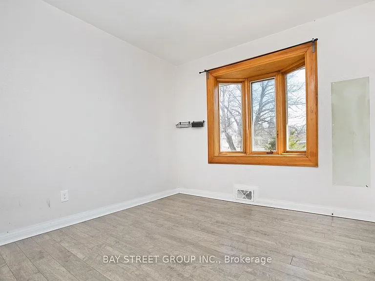 67 Elvaston Dr — Photo 14
