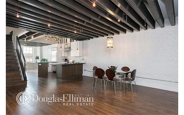 Sold by Douglas Elliman | media 21