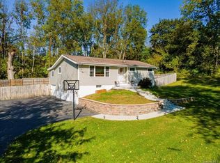 63 Martin Rd, Pleasant valley, NY 12569