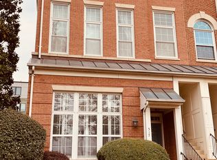 517 Cameron Station Blvd, Alexandria, VA 22304