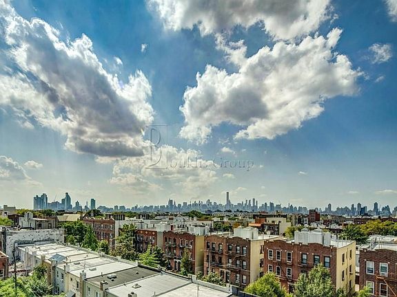 5th image of 3068 38th St APT 2D