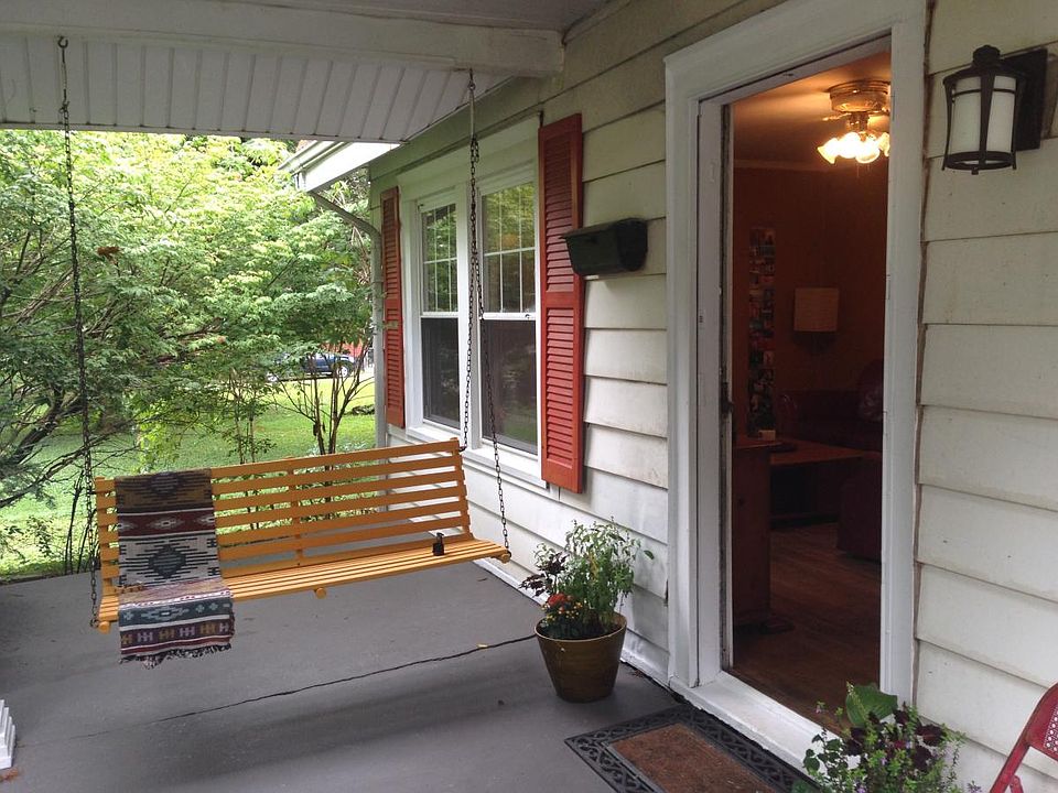 Porch swing