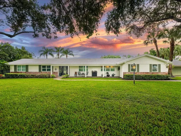 8055 Damascus Drive, Palm Beach Gardens, FL 33418