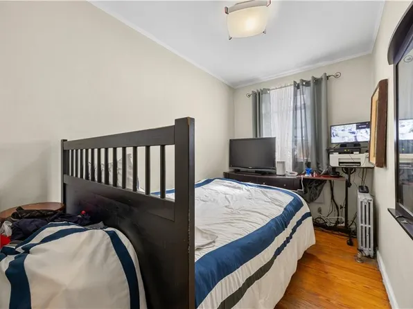 1642 East 45th Street image 9 of 25