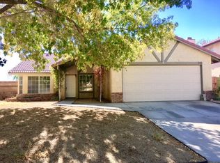 710 E Avenue J10, Lancaster, CA 93535