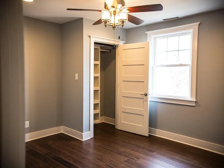 2532 N College Ave — Photo 8