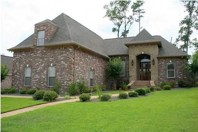 1st image of 125 Woodlands Glen Cir