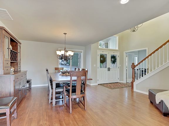 1 of 2 dining areas