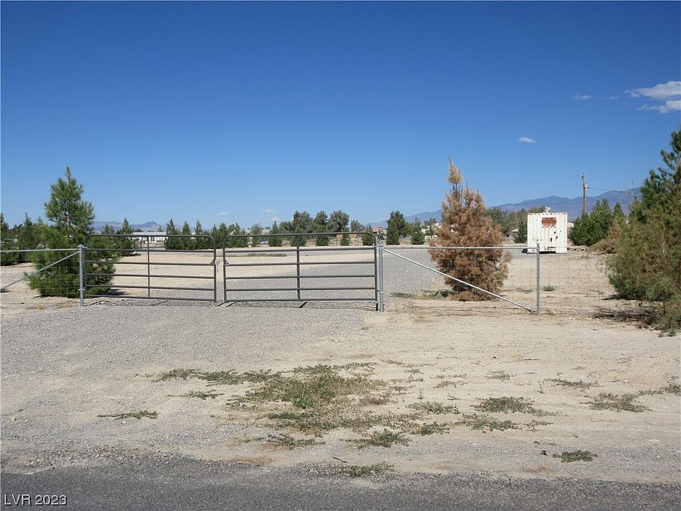 1st image of 4500 E Comanche Dr