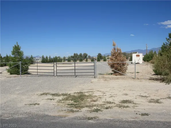 4500 E Comanche Dr, Pahrump, NV 89061