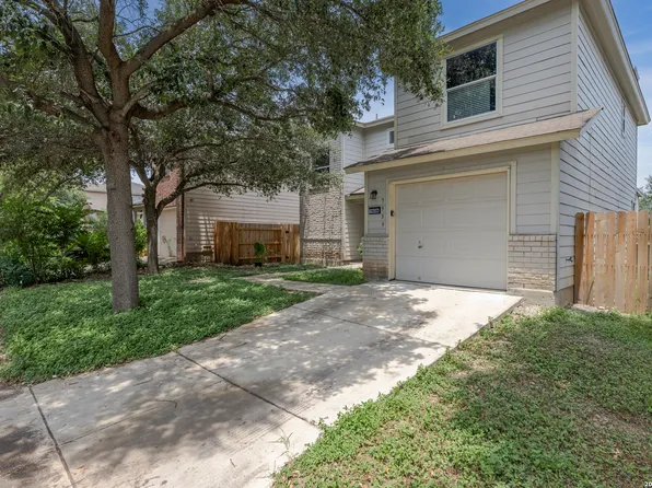 7939 Meadow Way Ct, San Antonio, TX 78227