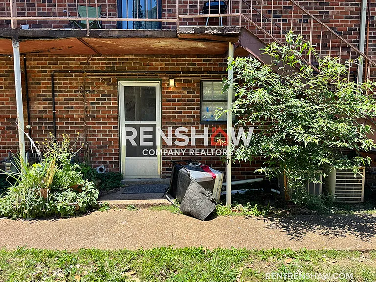3220 S Mendenhall Rd #1A — Photo 15
