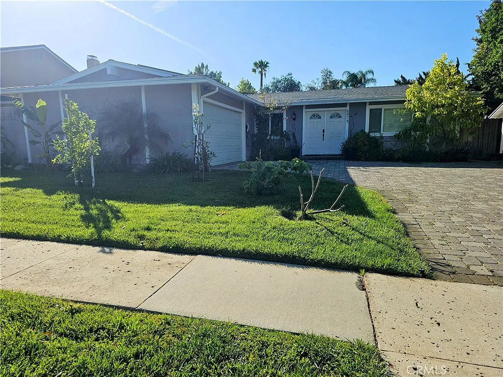 3 bed, 1460 sqft, $5,400 — Photo 1