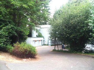 12070 Lakeside Pl NE, Seattle, WA 98125