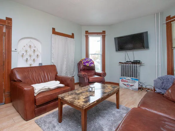 2203 Walnut St #1, Cedar Falls, IA 50613