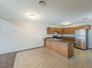 305B Beacon Cir, Saint Peter, MN 56082