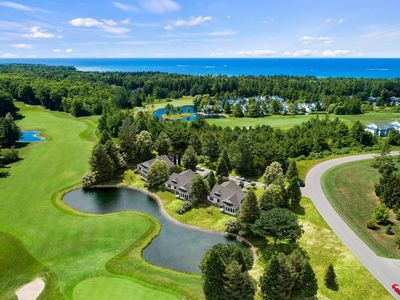 103 Windeberry Dr, Charlevoix, MI, 49720
