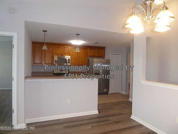 5th image of 3303 Tapered Bill Dr APT 9