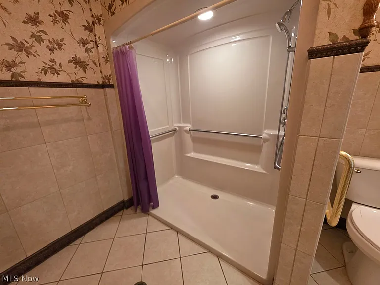 7500 Quarry Rd #C — Photo 32