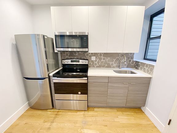 2nd image of 375 Howard Ave #2B