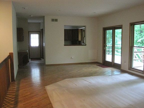 4th image of 1344 Woodland Trl