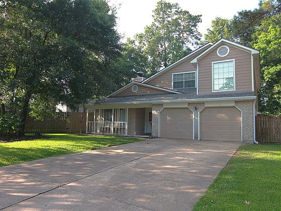 2903 Maple Knoll can be your new home! This lovely home has been recently renovated. It has a large double driveway and is surrounded by beautiful south Texas shade trees!