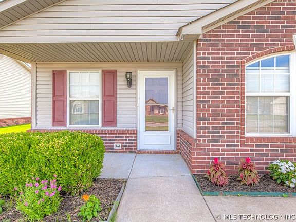 5th image of 8931 S 258th East Ave