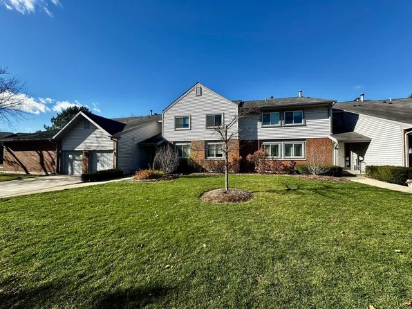 123 Morningside Ln E, Buffalo Grove, IL 60089