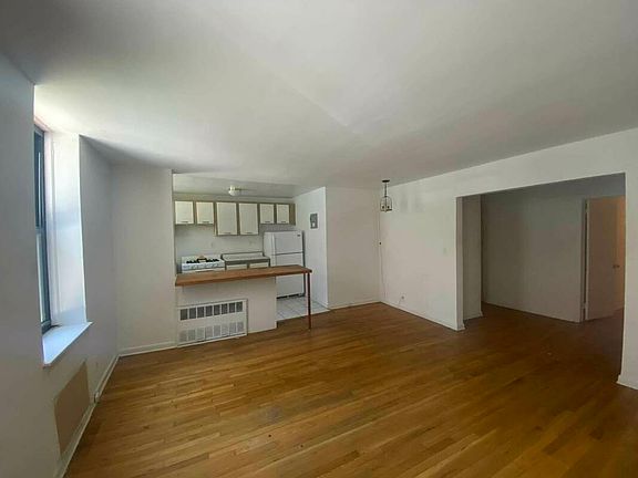 2nd image of 300 E 49th St #2BA