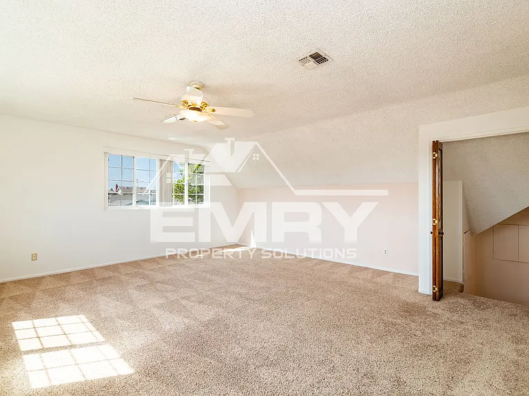 11902 Pine St — Photo 26