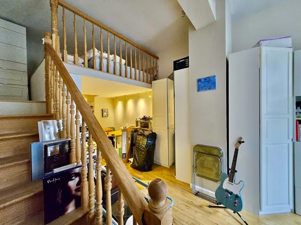 310 East 23rd Street image 10 of 13