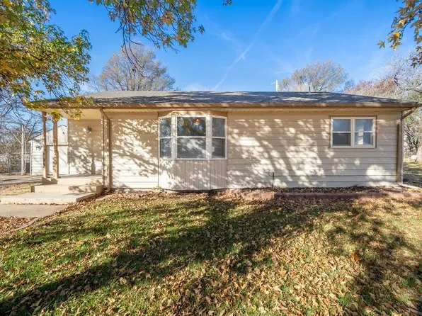1211 Starkey St, Augusta, KS 67010