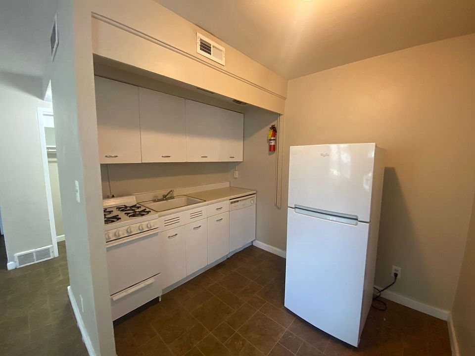 1st image of 1203 E 11th St #1227-3