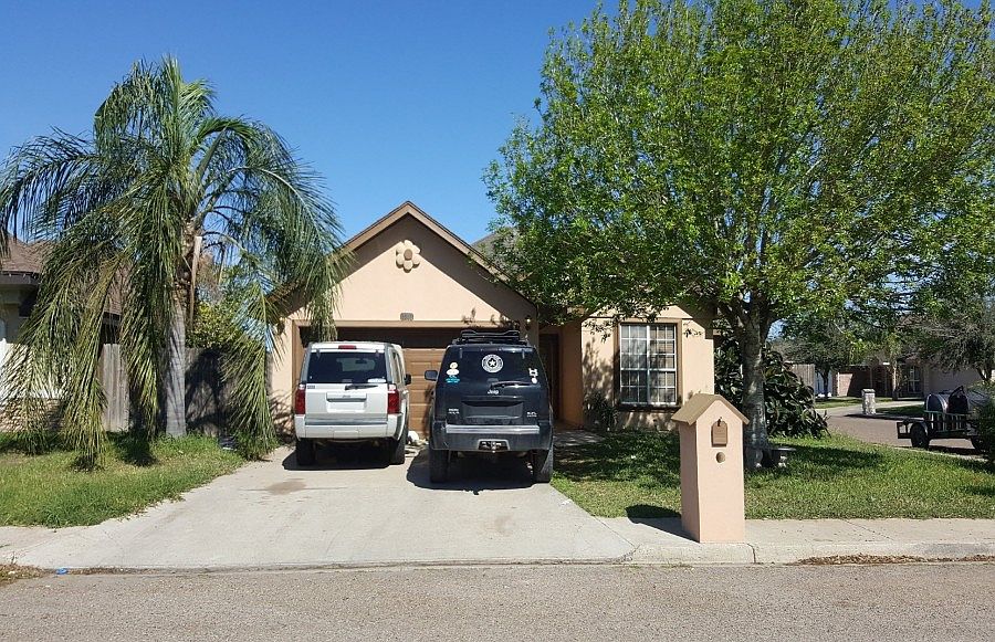 1st image of 1901 W Mimosa Dr
