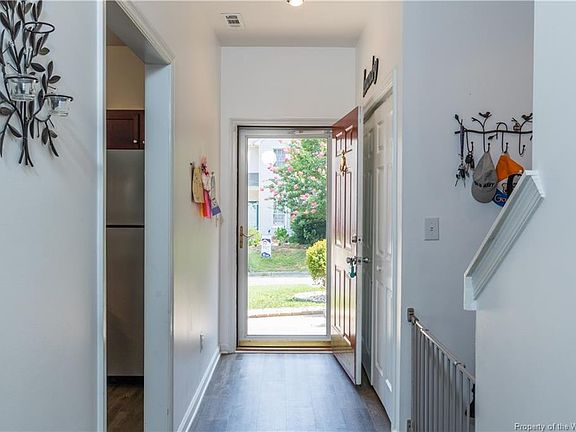 3rd image of 112 Callahan Dr #Na