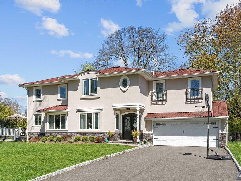1st image of 568 Thurnau Dr