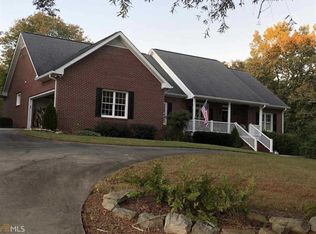 1714 Sawnee Meadow Ln, Cumming, GA 30040