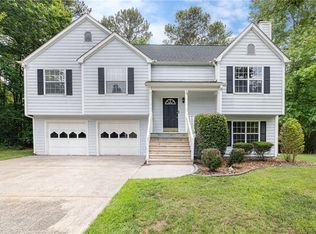 8 Springbrooke Trl, Dallas, GA 30157