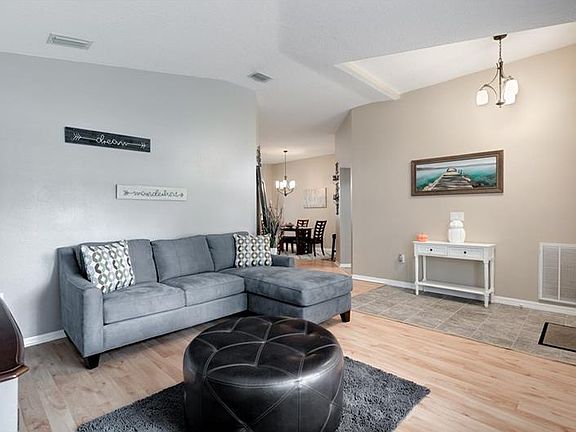 3rd image of 1429 Watermill Cir