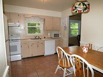 2nd image of 2477 Rosewood Dr