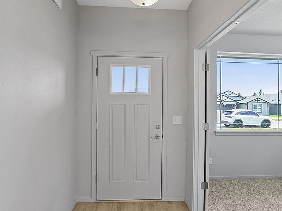 2nd image of 509 N Arc Ct