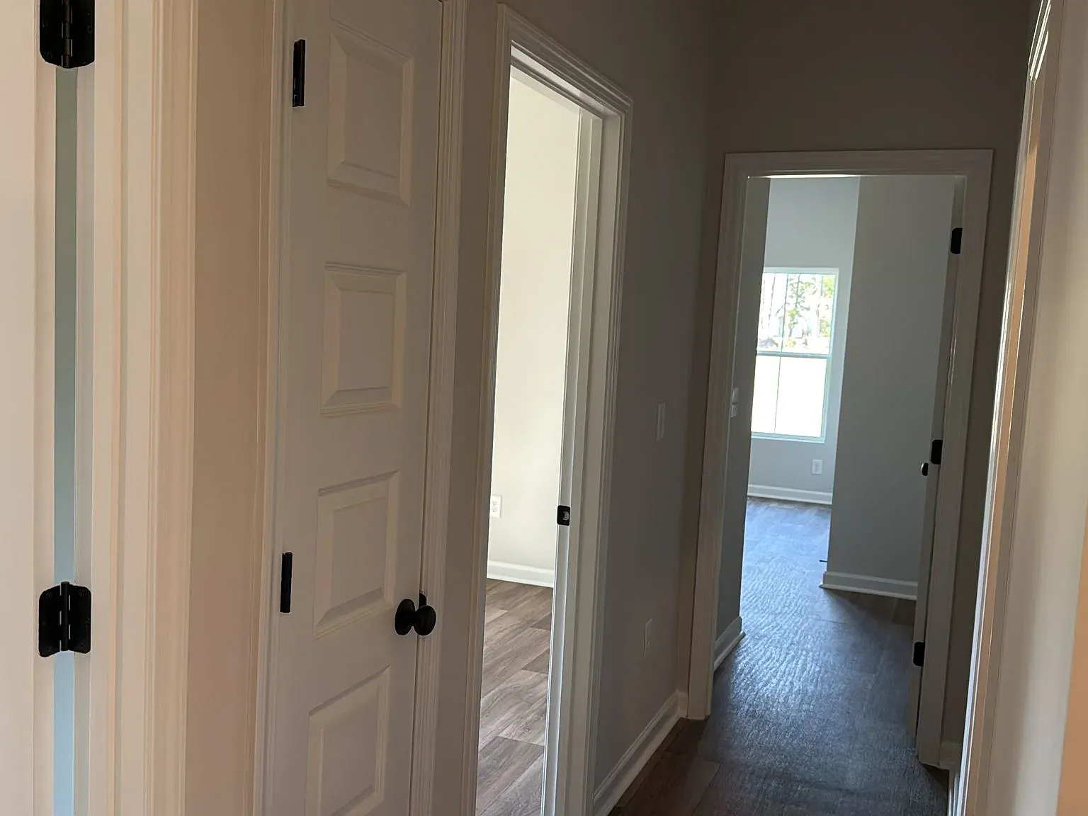 4 bed, 1886 sqft, $2,400 — Photo 2